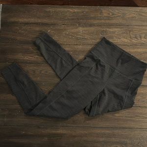 American Eagle everything pocket legging